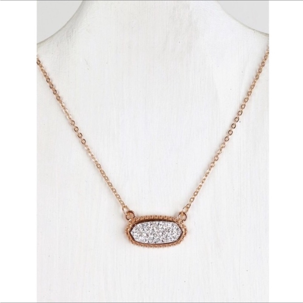 💎2/ $10-All jewelry💎 Silver druzy necklace and earring set
